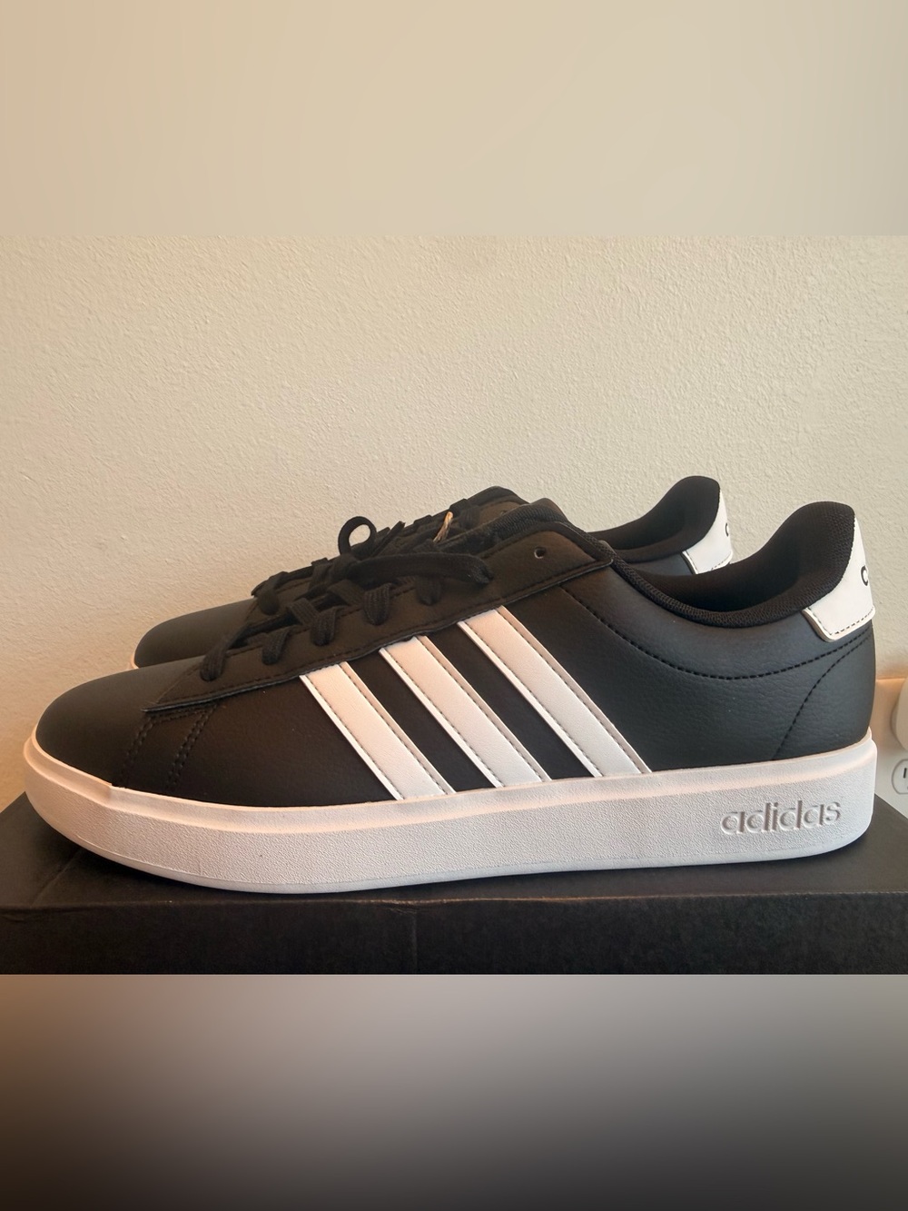 adidas Grand Court 2.0 Black Leather Sneakers with White Stripes Size 11